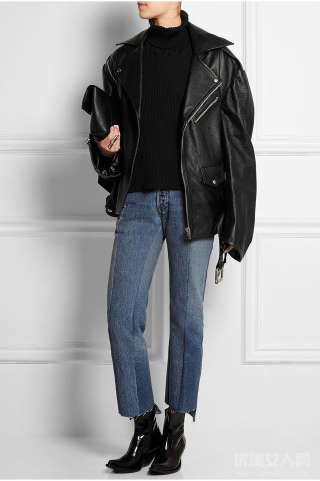 VETEMENTS Oversized leather biker jacket$3,909