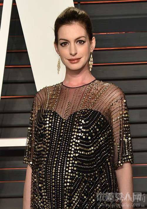 Anne hathaway