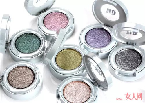 Urban Decay Moondust ɫӰ_Ȼ Щƽ۾ױ