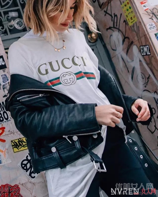 Gucci logo T_ˣ2017Ԫȫ